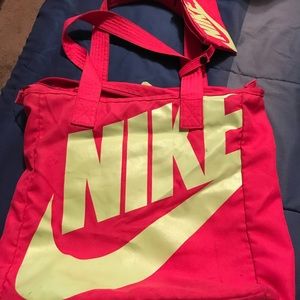 Tote bag with small coin purse attached